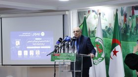 حساني: “الوعي الكامل لمواجهة مخططات استهداف الجزائر”
