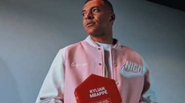 Mbappé remporte le prix du meilleur joueur français de la saison