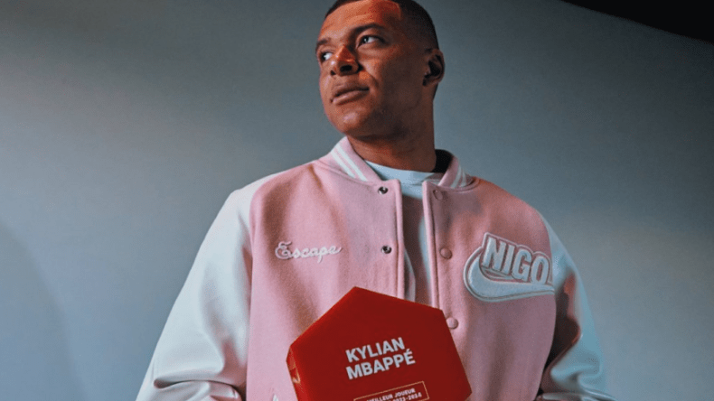 Mbappé remporte le prix du meilleur joueur français de la saison