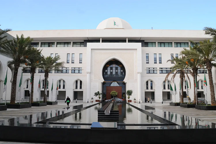 Algeria Supports the Syrian People, Calls For Dialogue Between All Parties