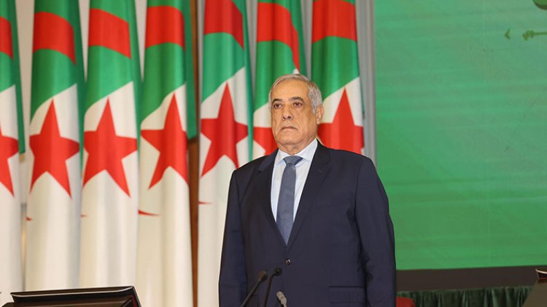 هذه توضيحات الوزير الأول بشأن الأعوان المتعاقدين