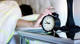 هل تجد صعوبة في الاستيقاظ صباحا؟ هذه هي الأسباب