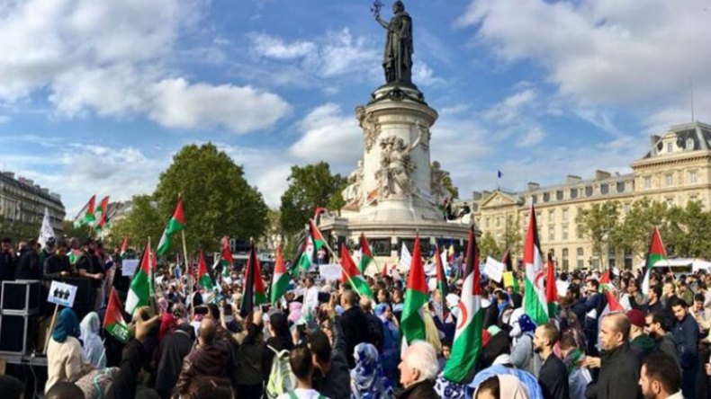 وقفة احتجاجية ضد انحياز باريس للاحتلال المغربي