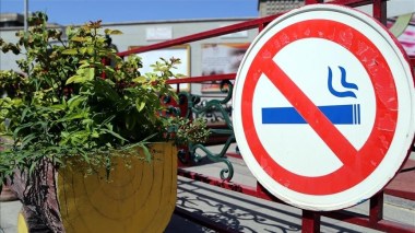 Italie: Interdiction de fumer dans les lieux publics à Milan à partir du 1er janvier 2025