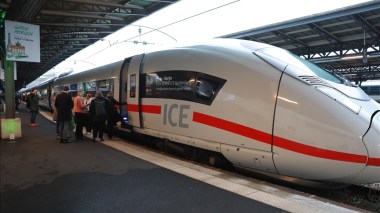 Transport: Lancement du premier train à grande vitesse reliant Paris à Berlin