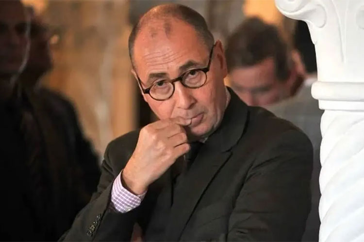 Paris Escalates, Driencourt Recommends American and Italian Mediation