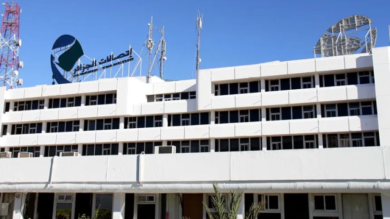 اتصالات الجزائر تفتح مكاتبها يوم الجمعة