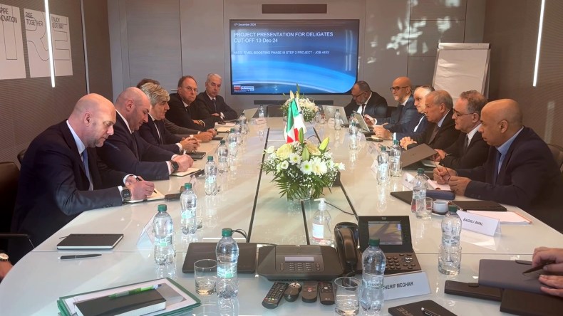 حشيشي يجتمع في إيطاليا مع الشركات المكلفة بتنفيذ مشاريع “سوناطراك” الاستراتيجية