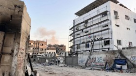 الاحتلال يواصل مجازره في بيت لاهيا ويستهدف مستشفى كمال عدوان