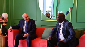 الوزير عطاف يصل إلى أنغولا في زيارة رسمية