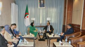 الجزائر وتونس تستعرضان تجاربهما في مجال الرقمنة