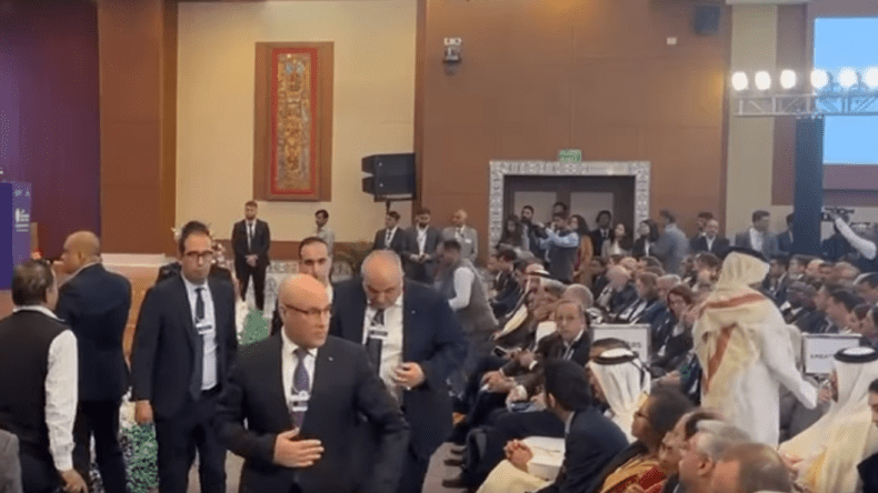 انسحاب الوفد الجزائري من قمة نيودلهي (فيديو)