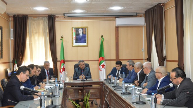 وزير التربية يلتقي الأمين العام للاتحادية الوطنية لعمال التربية