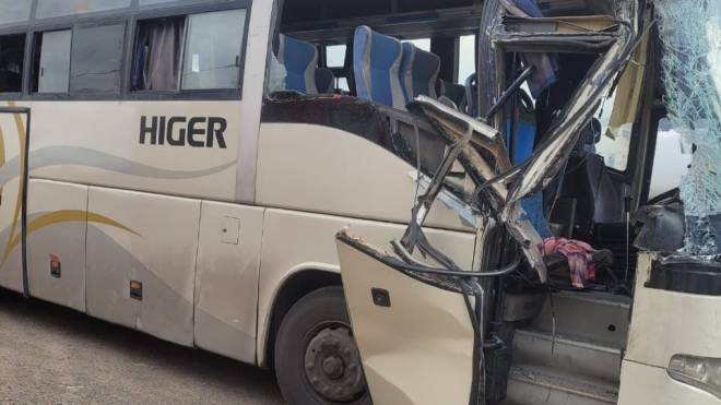 حادث حافلة مسافرين يتسبب في 5 جرحى بباتنة