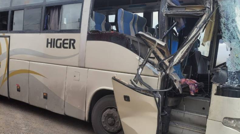 حادث حافلة مسافرين يتسبب في 5 جرحى بباتنة