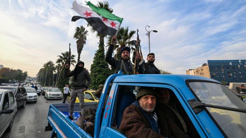 آخرها إيران وروسيا.. هكذا جاءت ردود الفعل على سقوط نظام الأسد