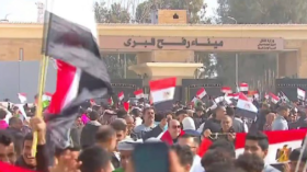 معبر رفح: مصريون يحتجّون على دعوات تهجير الفلسطينيين