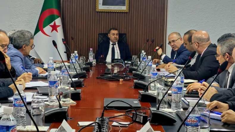 تشكيل لجنة مشتركة لمتابعة مشاريع السكك الحديدية والنقل الموجه في الجزائر