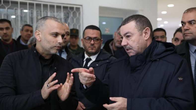 وزير النقل يتابع أشغال إعادة تهيئة المصعد الهوائي “وادي قريش” بالعاصمة