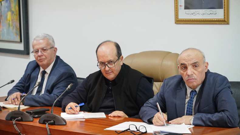 غريب يجتمع بالناشطين في الصناعات الكهربائية والإلكترونية