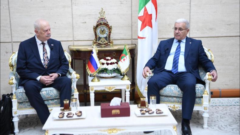 رئيس المجلس الشعبي الوطني يستقبل وفدًا برلمانيًا سلوفينيًا