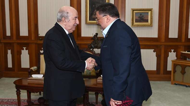 الرئيس تبون يستقبل رئيس حزب “صوت الشعب” (فيديو)