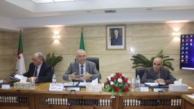 اجتماع تشاوري بين وزارة المالية والمديرية العامة للوظيفة العمومية