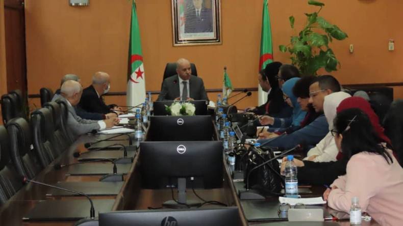 تقرير حول “الاختلالات” المسجّلة في القوانين الأساسية للصحة قبل نهاية فيفري