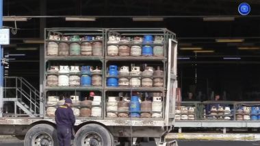 نفطال .. إنتاج أكثر من 400 ألف قارورة غاز بوتان يوميا