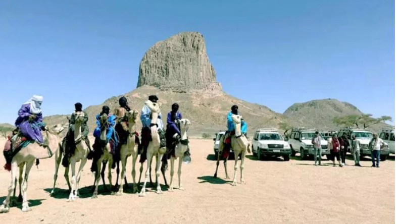 موسم السياحة الصحراوية يستقبل أكثر من 2580 زائر