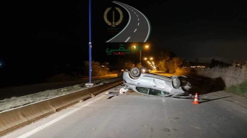 وفاة شخص وإصابة اثنين آخرين في حادث انقلاب سيارة بالمسيلة