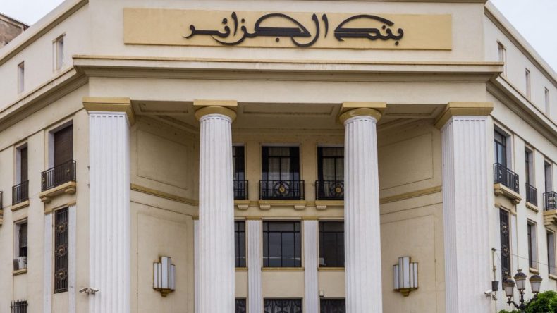 رئيس الجمعية المهنية للبنوك: لدينا السيولة الكافية لتمويل المشاريع