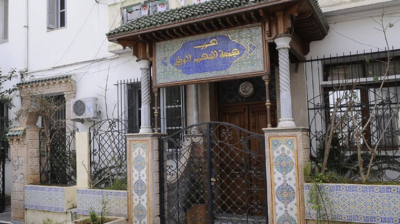 “الأفلان” يمدّد آجال إعادة الهيكلة ويستقبل محاضر التنصيب