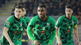 بِالفيديو: شباب قسنطينة يقصف بِالثقيل