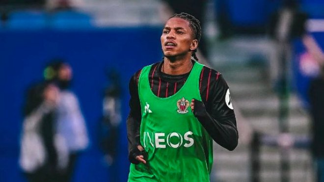 تأهّل 3 دوليين جزائريين في كأس فرنسا