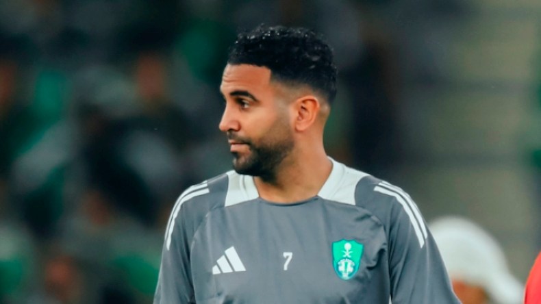 بِالفيديو: تمريرة حاسمة لـ “محرز” بعد 42 ثانية فقط