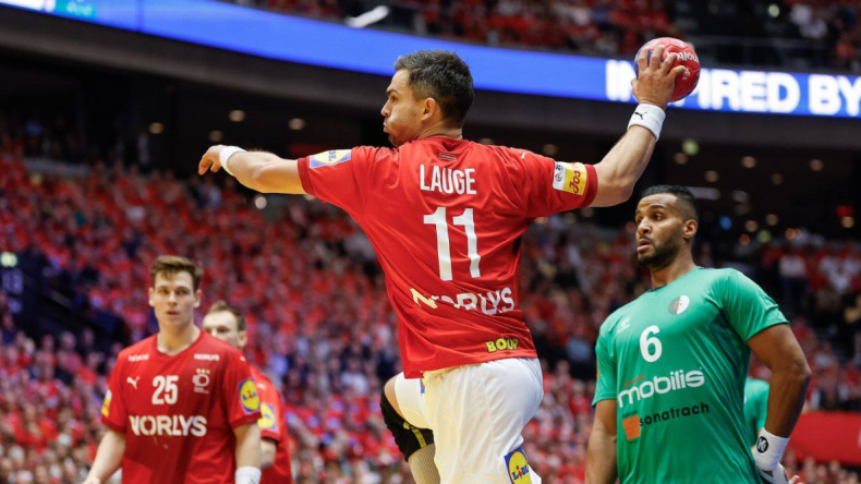 بطولة العالم لكرة اليد.. مدرب المنتخب الجزائري يعلّق بعد الهزيمة أمام الدنمارك