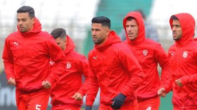 بِالفيديو: شهية لاعبي بلوزداد تفتّحت بعدما رُفع الطّعام!