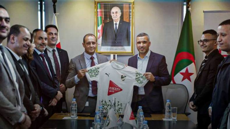 “جازي” تمنح 18 مليار سنتيم لِاتحاد بسكرة