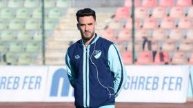 بِالفيديو: سقوط خطير لِحارس البارادو ونقله إلى المستشفى