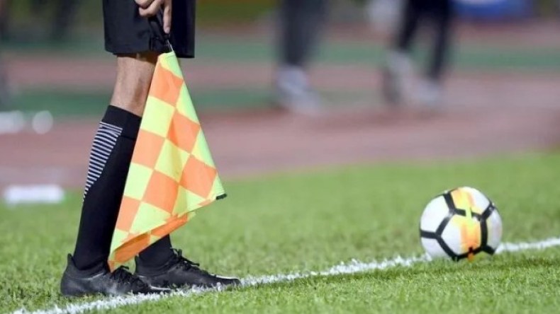 3 حكام جزائريين مرشّحون للمشاركة في المونديال