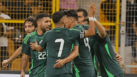 “محاربو الصّحراء” يلعبون ظهرا في الرباط