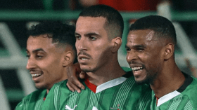 المولودية تُبقي على حظوظها في بلوغ ربع النهائي الإفريقي