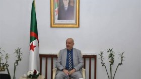 الرئيس تبون المخول الوحيد بموعد الحوار الوطني