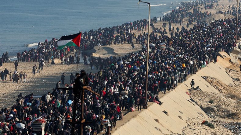 هؤلاء المسلمون لا تعنيهم محنة غزّة!