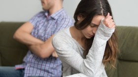 8 علامات تدل على أن زوجك لا يحترمك