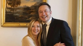 رئيسة وزراء إيطاليا تدافع عن استثمارات ماسك.. ما سر العلاقة الوطيدة بينهما؟