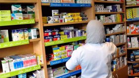 وزير الصحة يكشف إجراءات جديدة لتنظيم مهنة الصيدلي