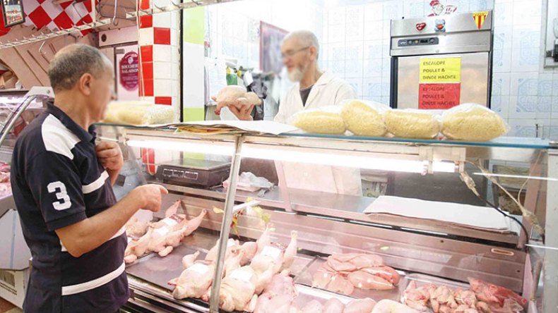انخفاض أسعار اللحوم البيضاء وتوقعات باستقرارها خلال رمضان