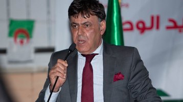 أنا راضٍ ومع بلادي